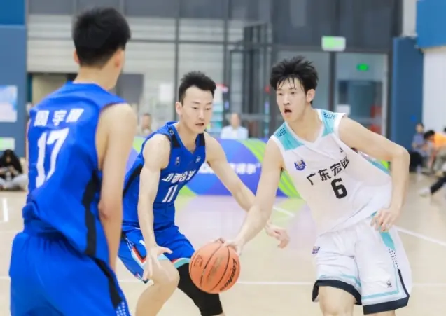 三分, 他在场上拼, 大概率能够 三分, 他在场上拼, 大概率能够