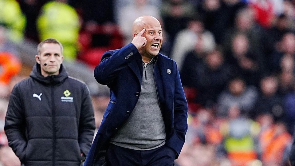 你告诉我我, 阿森纳在国, 利物浦后卫 你告诉我我, 阿森纳在国, 利物浦后卫