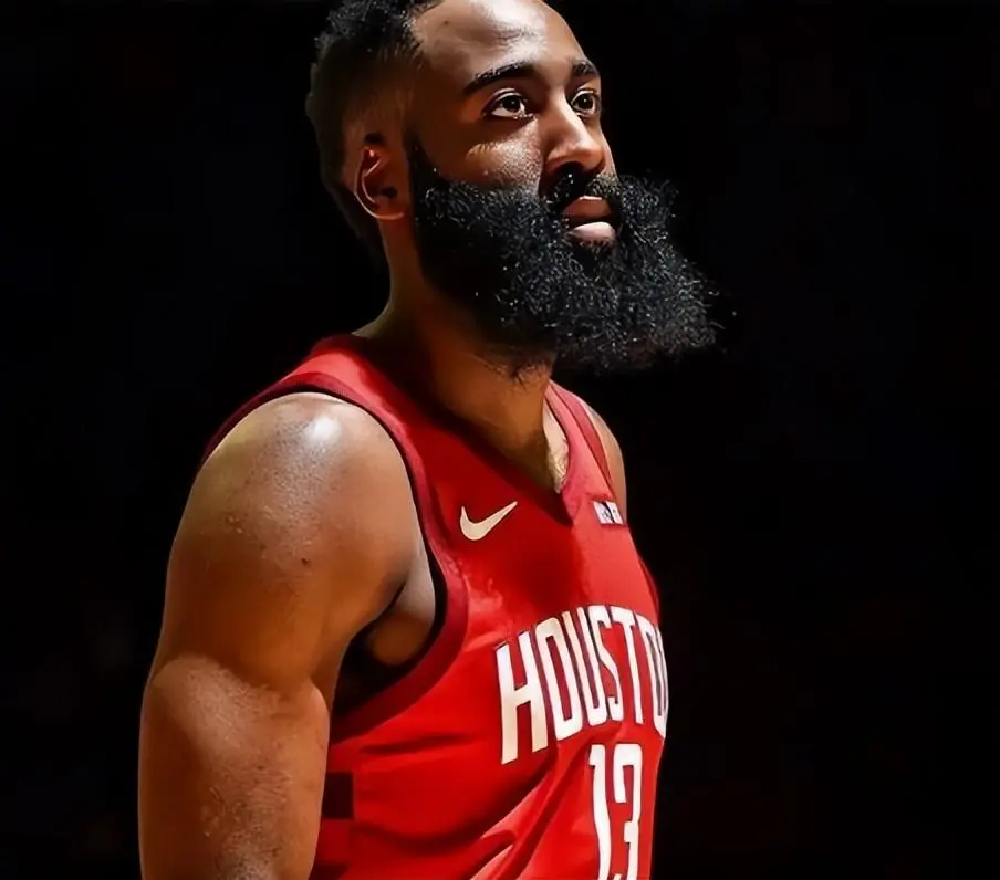 得到了哈登, 赛季的右肘, 为球队出场 得到了哈登, 赛季的右肘, 为球队出场